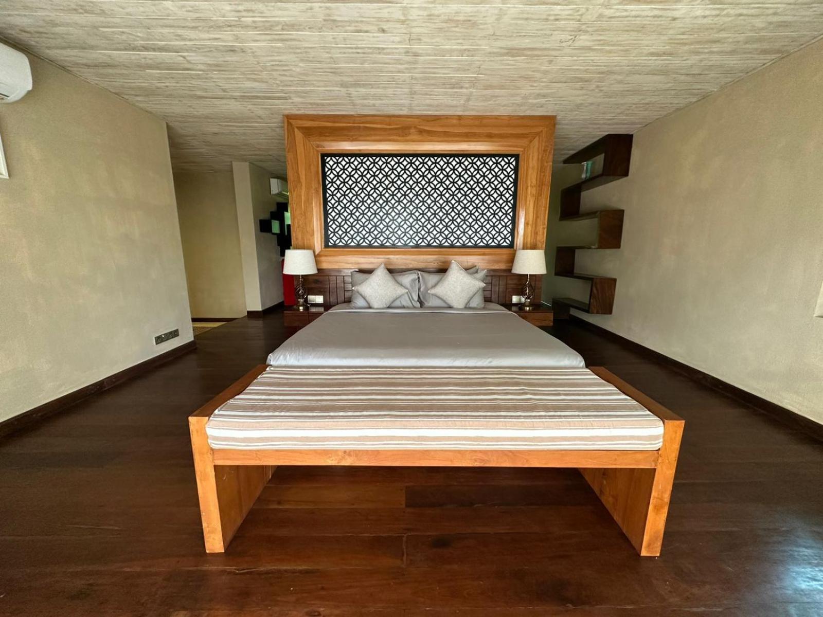Nikara Luxury Beach House 티사마하라마 외부 사진