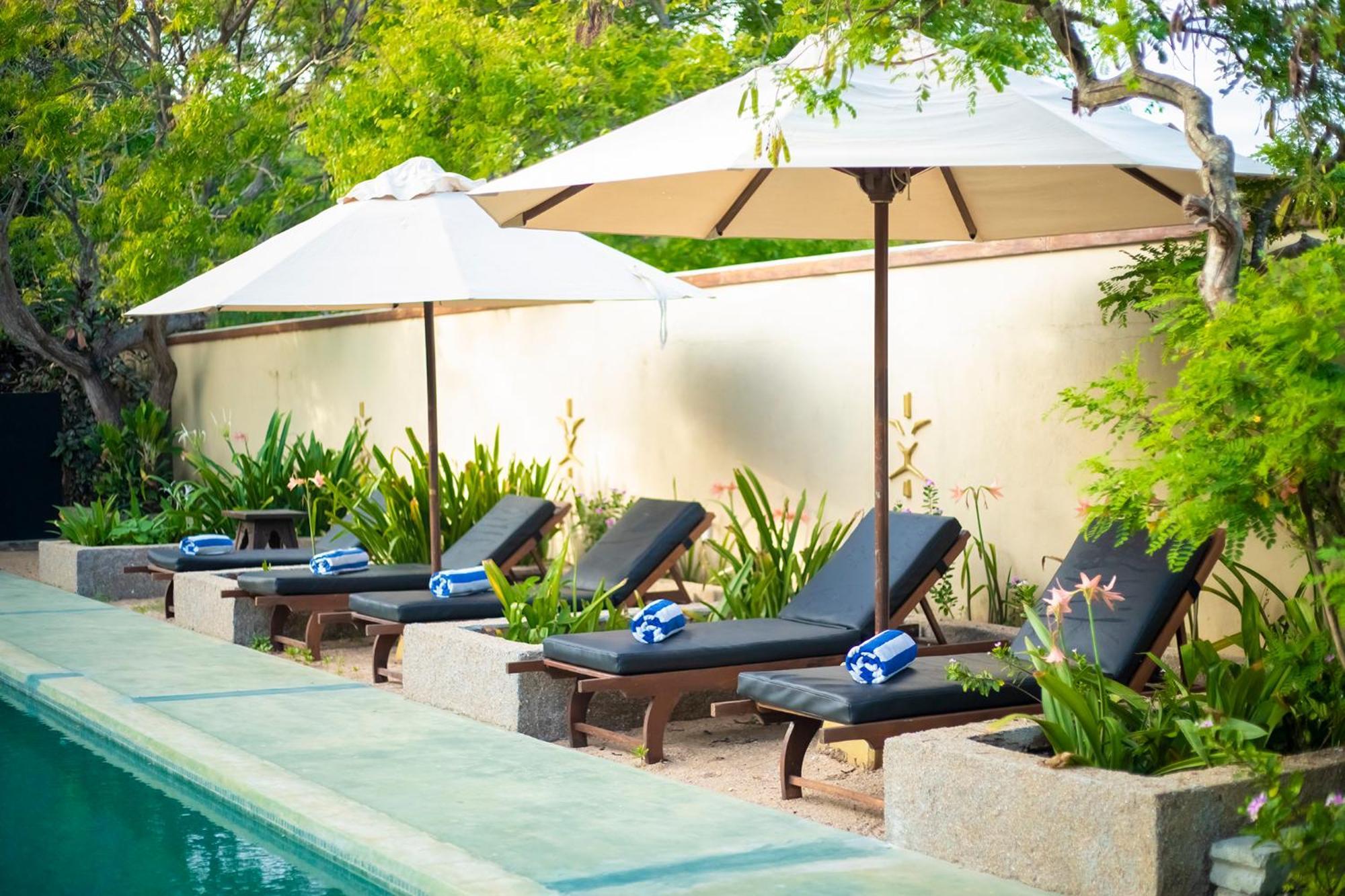 Nikara Luxury Beach House 티사마하라마 외부 사진