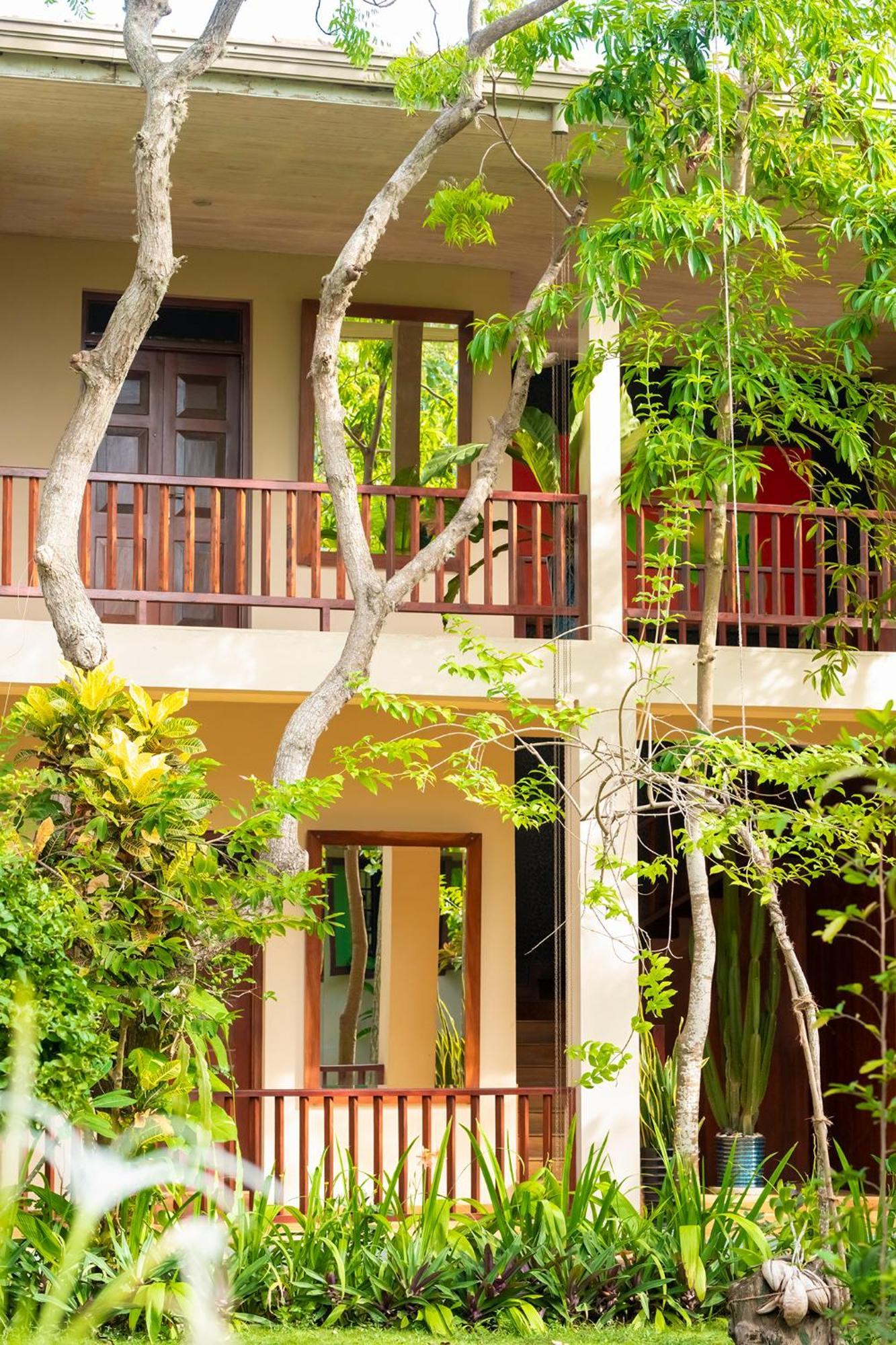 Nikara Luxury Beach House 티사마하라마 외부 사진