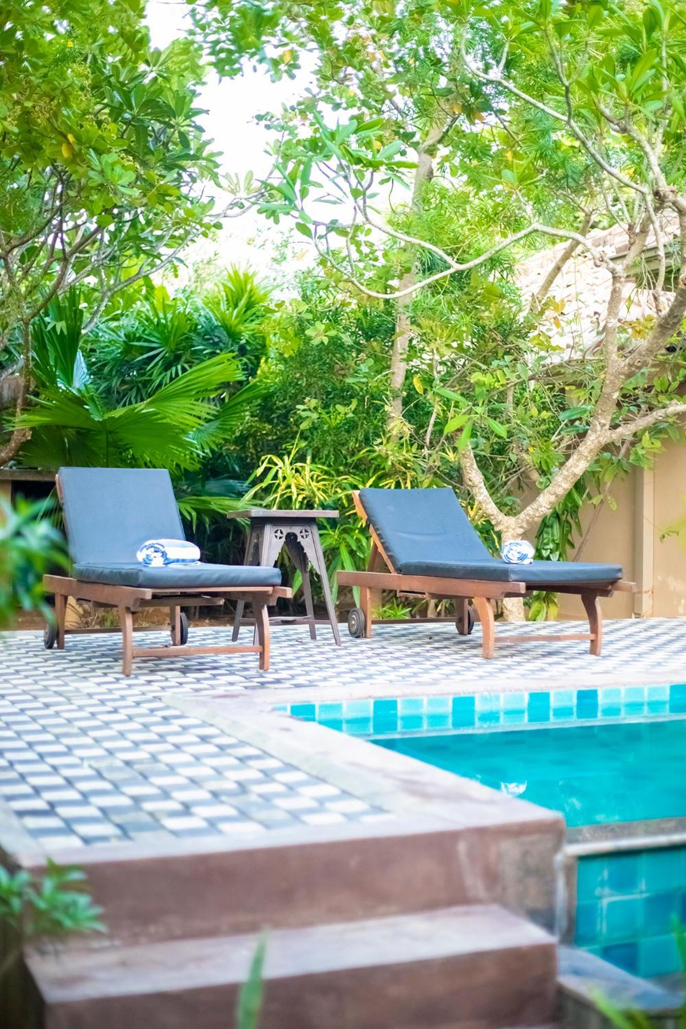 Nikara Luxury Beach House 티사마하라마 외부 사진